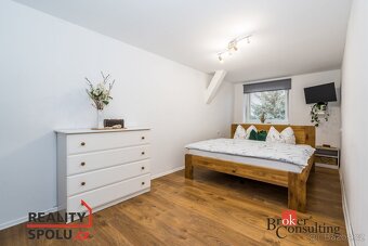 Prodej, domy/rodinný, 576 m2, 53401 Ostřetín, Pardubice [ID  - 15