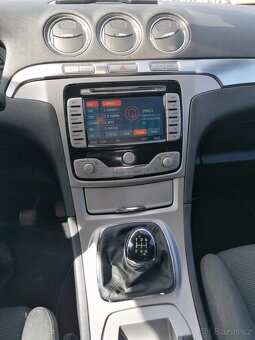 Ford S-Max 2.0 Benzín 107kW Manual - 15