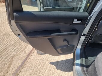 Ford Focus C-Max - 15
