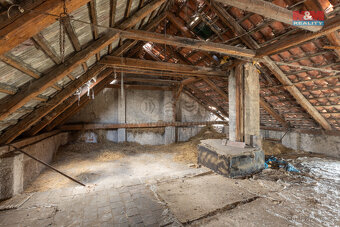 Prodej rodinného domu, 182 m², Křesín, ul. Křesín - 15