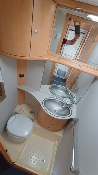 Dethleffs Camper 500, palandy, koupelna, velké lůžko - 15