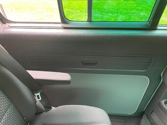 VW Multivan T6 110kw 4x4 DSG 4Motion 2.0 TDI LED dvoubarevný - 15