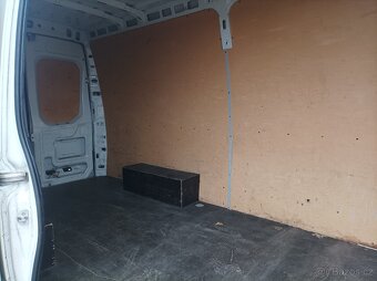 Iveco daily 35-130 , jen 180 tis km - 15