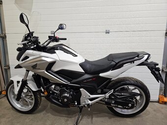 Honda NC 750X  - rok 2016 - 15