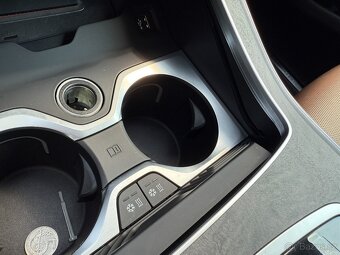 BMW X5 M50i 390kw, noční vidění, masáže, full výbava - 15