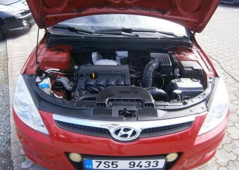 Hyundai i30 1.4i 80kw,CZ benzín manuál 80 kw - 15