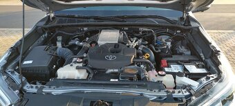 Toyota Hilux 2.8 I D-4D Executive 4x4 A/T , Hardtop, DPH - 15