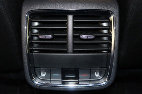 Škoda Octavia Scout 2.0 TDi DSG 4x4 - navi,LED,tažné,200 PS - 15