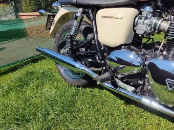 Triumph Bonneville T 100 (2011) nádherný kousek, po servisu - 15