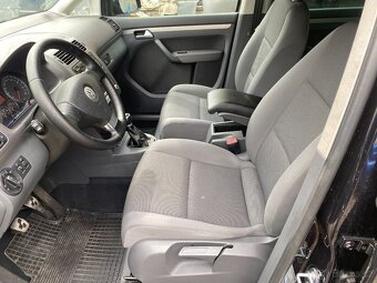 Volkswagen Touran, 2.0 TDI Highline,7míst - 15