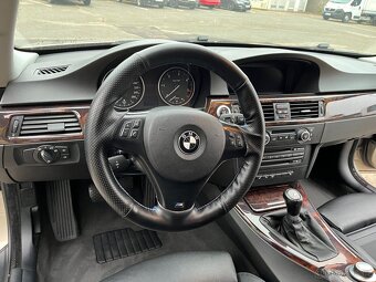 BMW 3 e90 320d 120 kw - 15