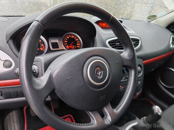 benzínový Renault Clio 1.2 edice Rip Curl   10/2007 - 15