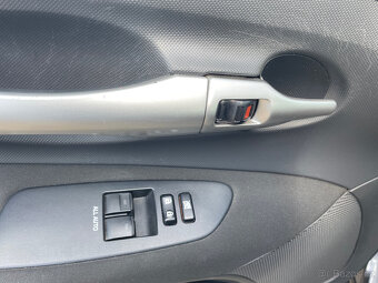 Toyota Auris 1.6 i Valvematic 1. majitel ČR - 15