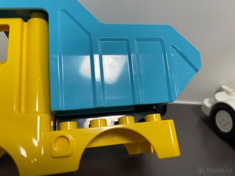 Lego Duplo nákladní auto - 15