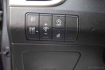 Hyundai i30 CW 1.6i CRDi VGT Family - 15