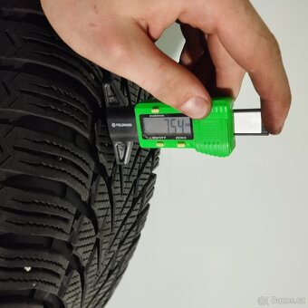 Kola na Volvo XC90 7,5Jx19H2 ET50,5 pneu Nokian 235/50R19 - 15