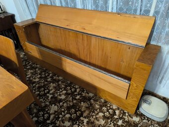 obývací stěna, židle, peřiňák, rozskládací stůl, bar - 15