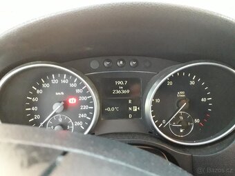 Mercedes-Benz ML 320 CDI 4 matic - 15