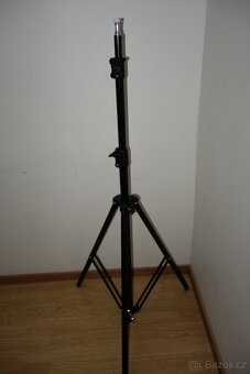 Stativy VANGUARD, STARBLITZ, COLBOR, LINKSTAR... - 15