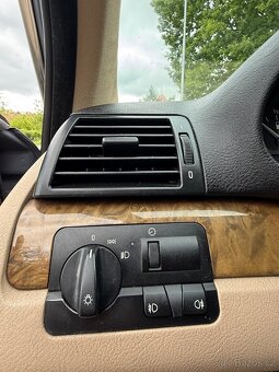 BMW 320 i - 15