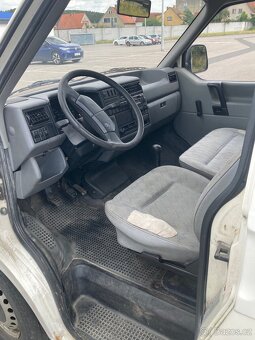 Volkswagen Transporter T4, 2.5L benzín - 15