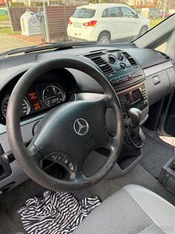 Mercedes-Benz Viano 3.0 CDI Long, V6, r. v. 2010 – 8 míst - 15