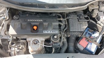 Honda Civic 8g 1.8 - 15