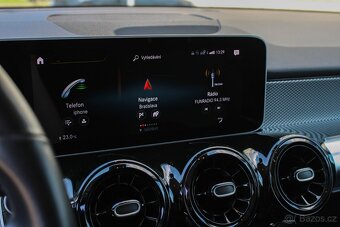 Mercedes-Benz GLB 180d A/T - 15