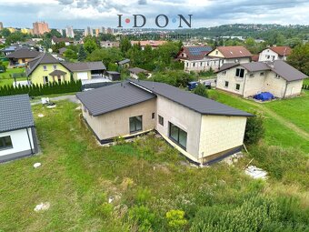 Prodej novostavby k dokončení, 5kk, už.plocha 131m2, celková - 15