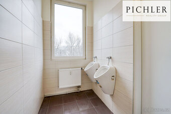 Pronájem Kanceláře 96,7 m2, Partyzánská, Praha 8 - 15