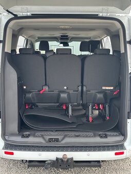 Custom Tourneo 12/2016 L2 Titanium 8míst 170k ČR 1.maj - 15