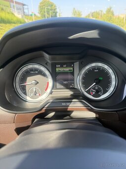 Škoda Octavia  3 Facelift DSG 4x4 135 kW L&K PANORAMA - 15