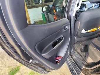 Mitsubishi L200 - 15