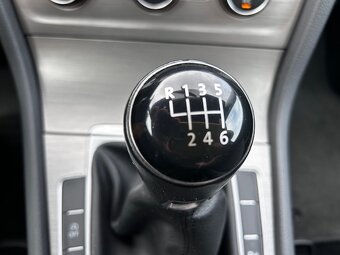 VW Golf 1.4 TSi, 2017, xenony, navi, masáž, vyhř.sed,, tažné - 15