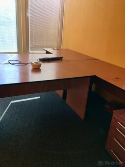 VÝPRODEJ KANCELÁŘSKÉHO NÁBYTKU PRAHA 10 - 15