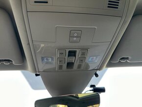 WV Touran 2.0 TDI Highline DSG max.vybava 2016 - 15