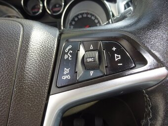 Opel Zafira 2,0 CDTI, 7 míst - 15