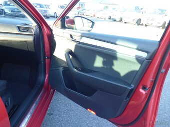 Škoda Superb 2,0 TDI DSG,Bi-Xenon,model 2018 kombi Style - 15