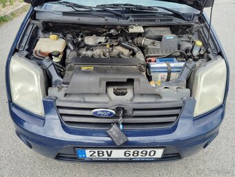 Ford Tranzit Connect - 15