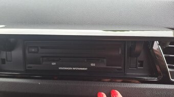 Volkswagen Touran 2.0 TDI - 15