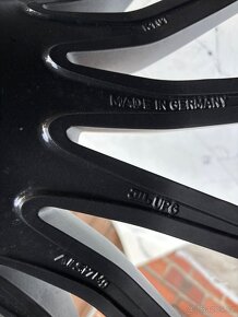 Letní sada Alu Kola Černý mat Mercedes R20 5x112 Originál - 15