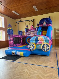 Nafukovací atrakce, skákací hrady, rodeo býk, kolotoč - 15