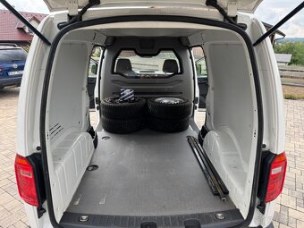 VW Caddy Maxi 1,4 TGi 81kW 2x šoupačky DPH - 15