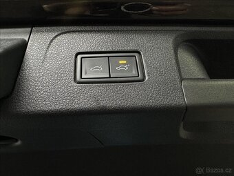 Volkswagen Passat 2.0TSI 140kW Elegance ČR 1Maj. - 15