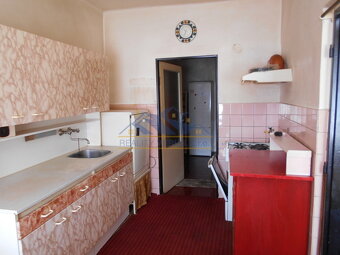 Prodej 2 rodinných domů celkem 260 m², pozemek 1371 m² - 15