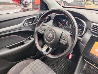 MG ZS 1.5 85kW 65tkm Full LED světlomety DAB ACC Climatic - 15