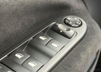 Citroën C3 Picasso 1,4 i EXCLUSIVE TAŽNÉ NOVÉ ČR benzín - 15
