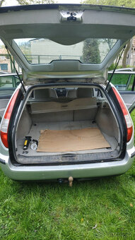 Ford Mondeo kombi, Ghia 2001 - 15