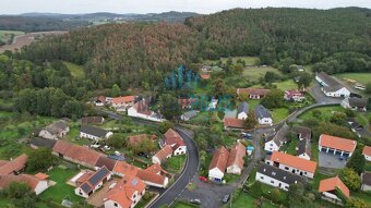 Prodej chalupy v obci Podmoky – klid, prostor a venkovská po - 15