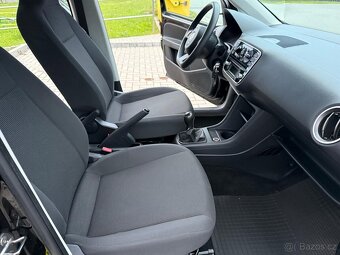 Volkswagen UP 1.0 MPi 5 dveří rok 2012 - 15